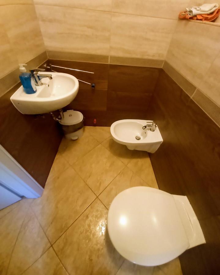 Aqua Apartman Révfülöp Buitenkant foto